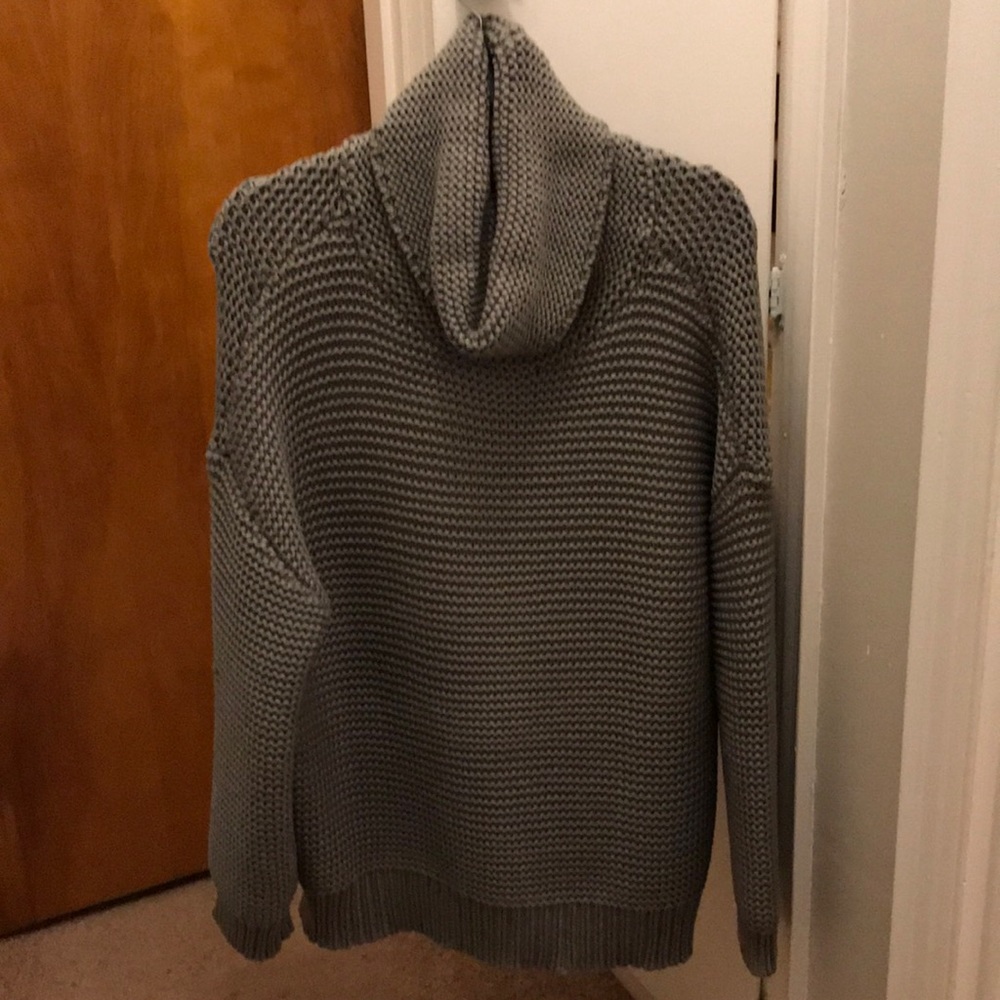 🍂 Gray Turtleneck Woven Sweater 🍂